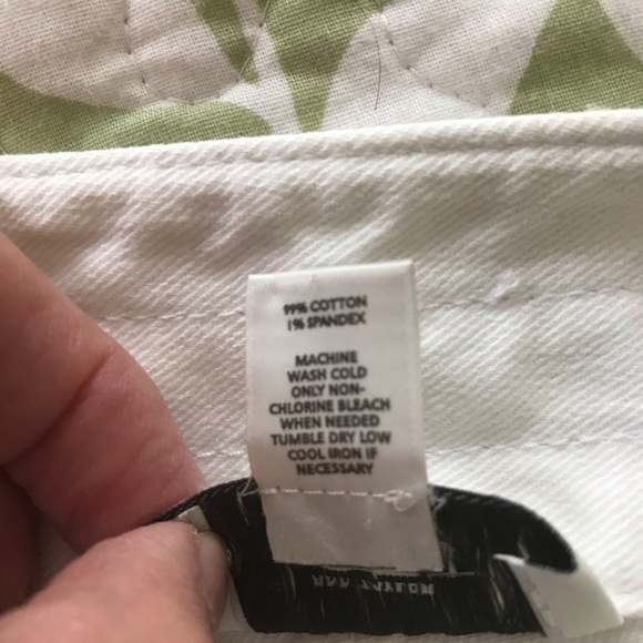 LOFT WHITE DENIM SKIRT - Picture 6 of 6